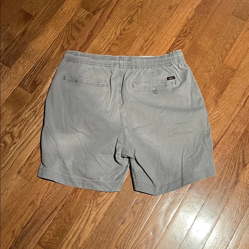 Faherty men’s medium shorts NEW